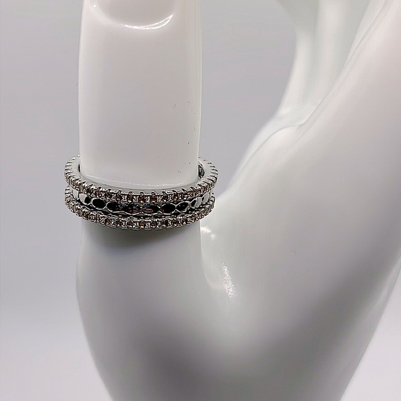 Size 8 Bomb Party FarmHouse Collection - Picture 4 of 12